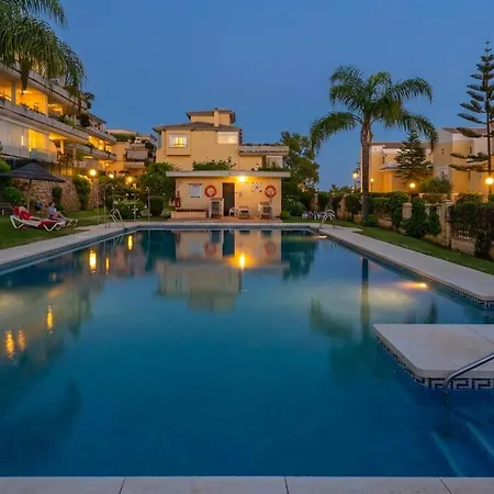 Magnificent In Cabopino By Costarentals - M5 Apartment Marbella