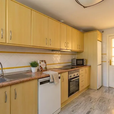 Magnificent In Cabopino By Costarentals - M5 Apartment